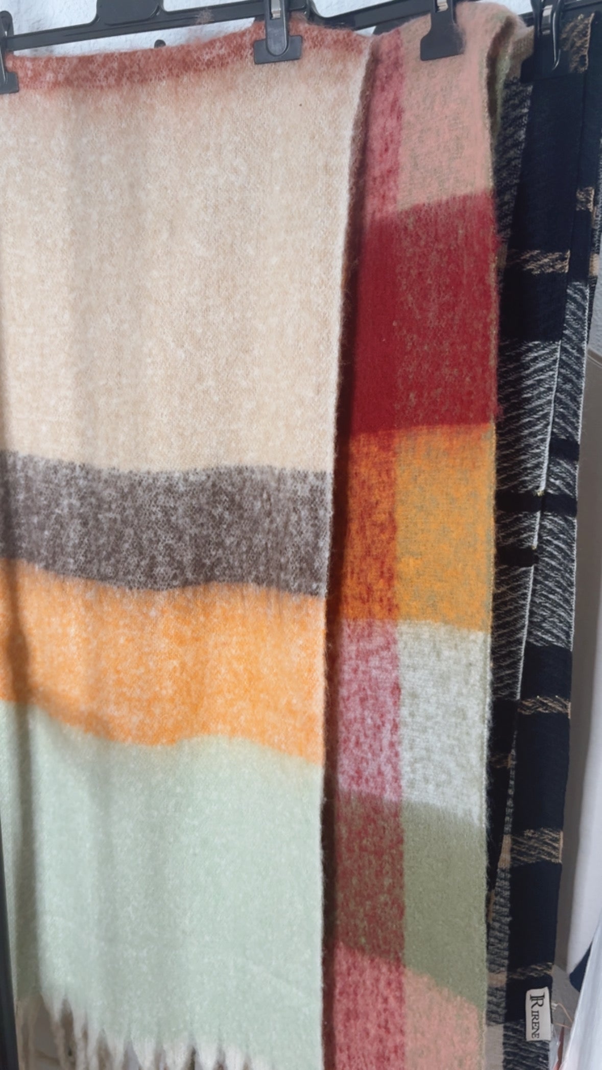 BUFANDA WINTER HUG (varios estampados)