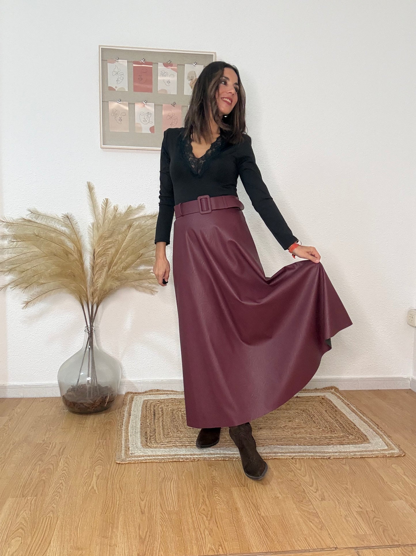 FALDA BURGUNDY ESSENCE